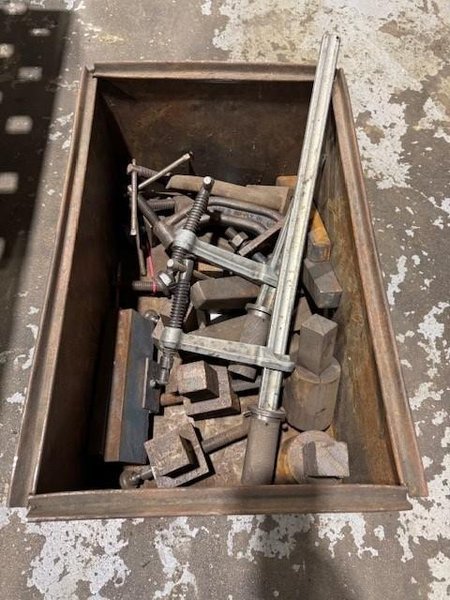 1 - PREOWNED 5&#039; X 5&#039; ACORN ELECTRIC WELDING LIFT TABLE