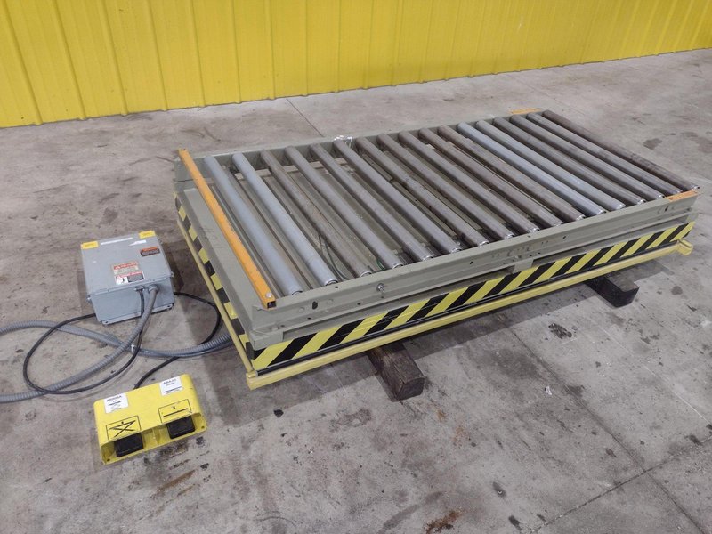 4,000 LB X 72" X 36" SOUTHWORTH MODEL #LS4-36 HYDRALUIC LIFT TABLE WITH ROLLER TOP: STOCK #20898