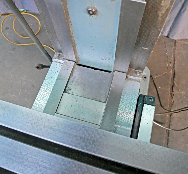 Bridgeport 9" x 42" 8-Speed Step-PUlley Vertical Milling Machine, Series I