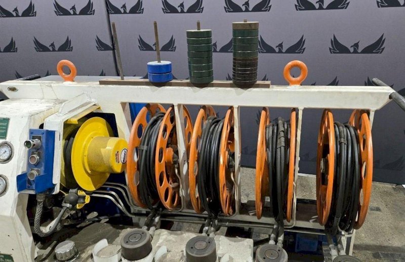 40 TON MODERN HYDRAULICS 4 CYLINDER PORTABLE HYDRAULIC DIE SETTING &amp; SEPARATING SYSTEM: YOBRO #23865
