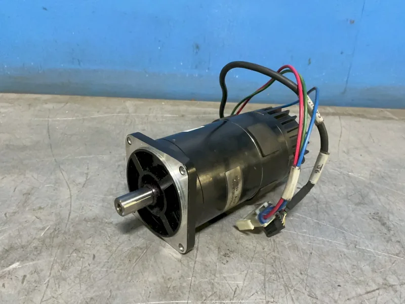 SUPER V 5.2 AMPS DC SERVO MOTOR   -  V730-012EL8