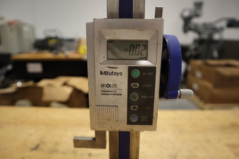 Mitutoyo Absolute Digimatic HDS‑H12"C Height Gage- Auction Item