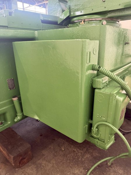 18" X 36" CINCINNATI UNIVERSAL CYLINDRICAL GRINDER. STOCK # 0779425