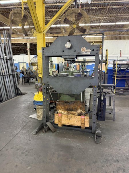 75 TON KR WILSON H-FRAME HYDRAULIC PRESS: YOBRO #25288