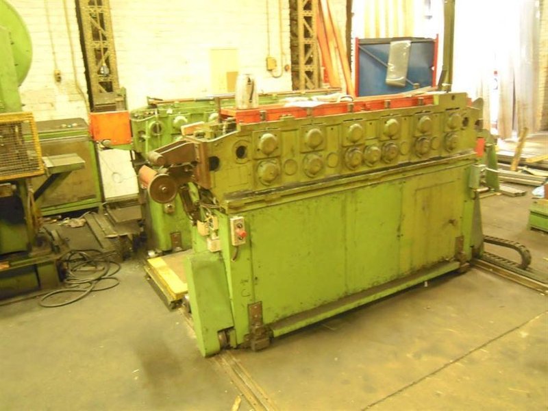 RAS rollforming + decoiler for making U&amp;C-profiles