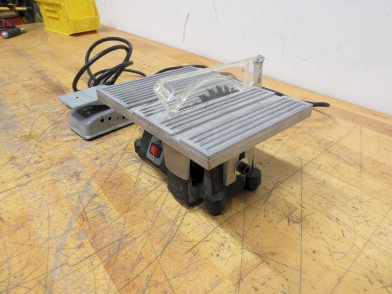 Miniature Table Saw with Remote Foot Pedal, 3.5" Blade, 7.5" x 5.5" Cutting Table- Auction Item