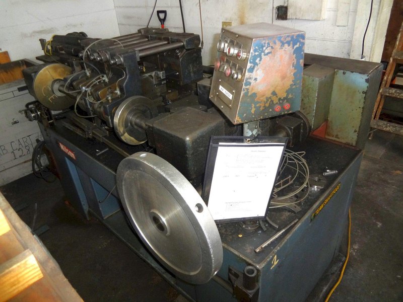 NILSON MODEL 752 4-SLIDE MACHINE (14314)