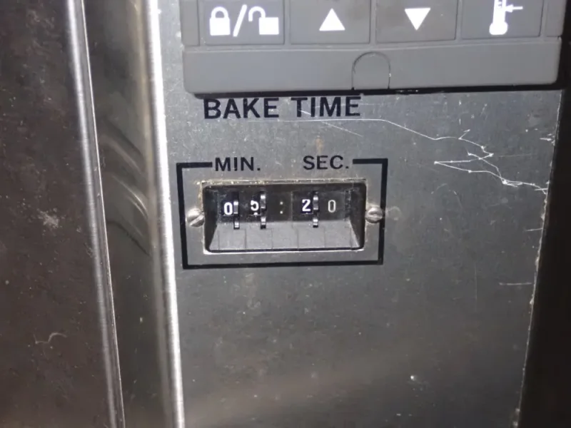MIDDLEBY MARSHALL CONVEYOR PIZZA OVEN  -  PS200