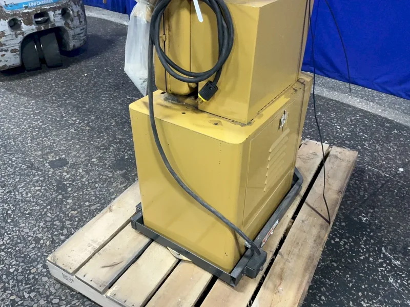 POWERMATIC 14" VERTICAL BAND SAW  -  143