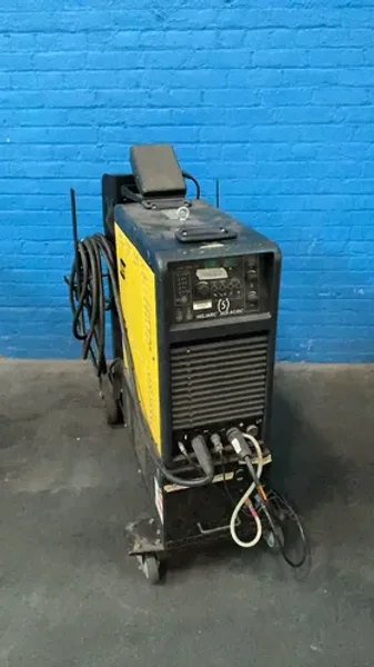 Esab 350 Amp Welder - Heliarc353i Ac-dx