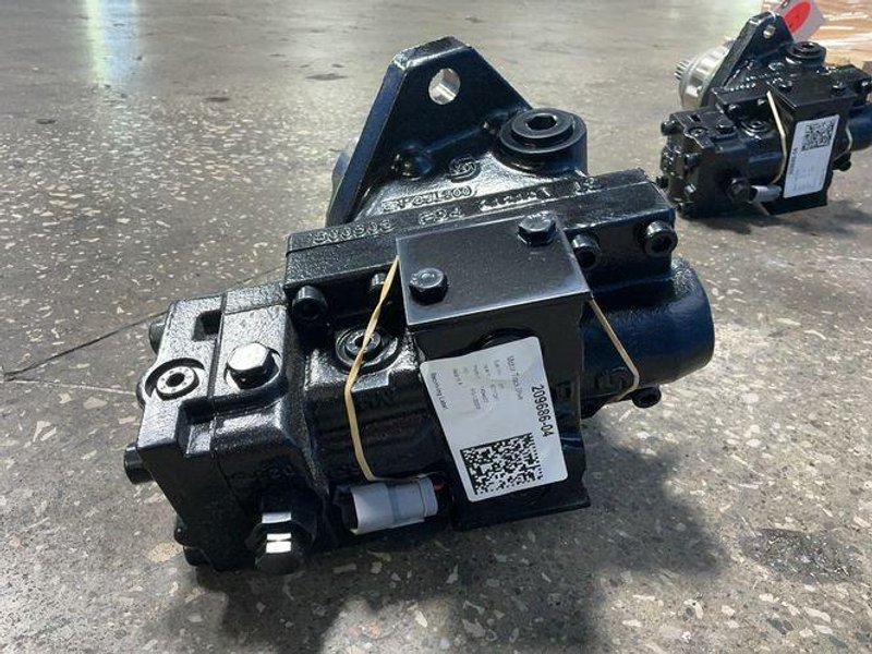 DANFOSS MOTOR TRACK DRIVE  -  51C060-1-RD1B