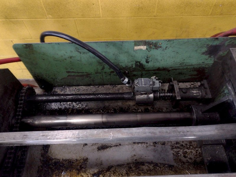 24" TRIAD DESIGN &amp; MFG FEEDER: STOCK #17013