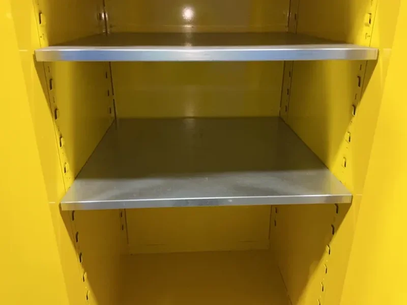 GLOBAL INDUSTRIES SAFETY CABINET