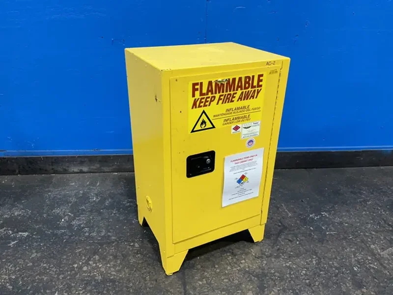 EAGLE 12 GALLONS FLAMMABLE LIQUID STORAGE CABINET  -  1925LEGS