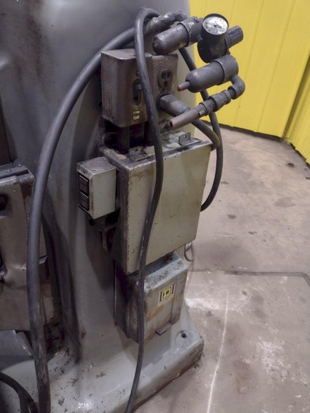 2 HP BRIDGEPORT SERIES II SPECIAL RAM TYPE VERTICAL MILL: STOCK #19945