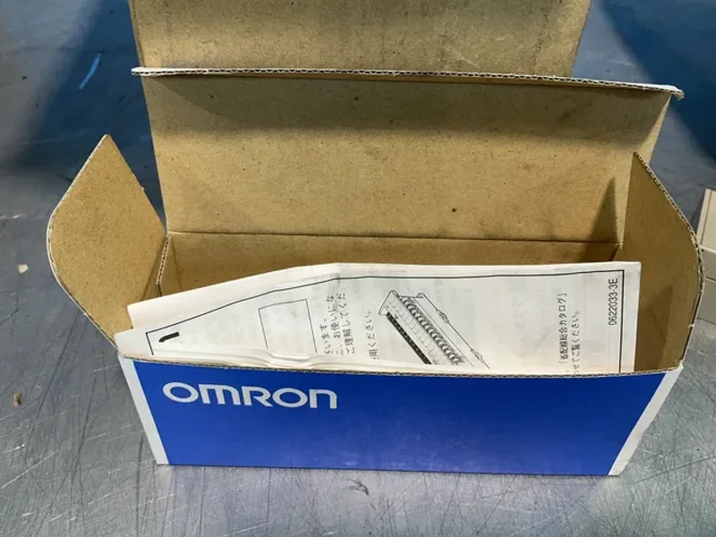 OMRON REMOTE TERMINAL   -  SRT1-ROC16