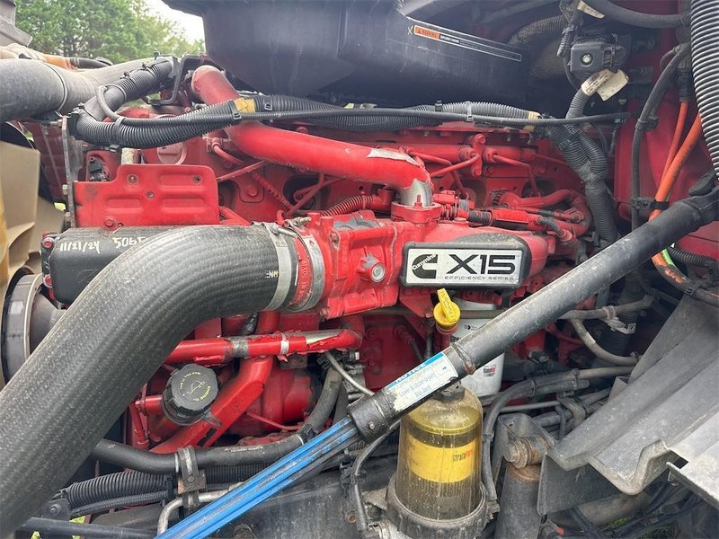 2019 International LT625 3HSDZAPR0KN125888