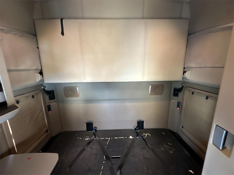 2022 Kenworth T680 1XKYD49X9NJ466983