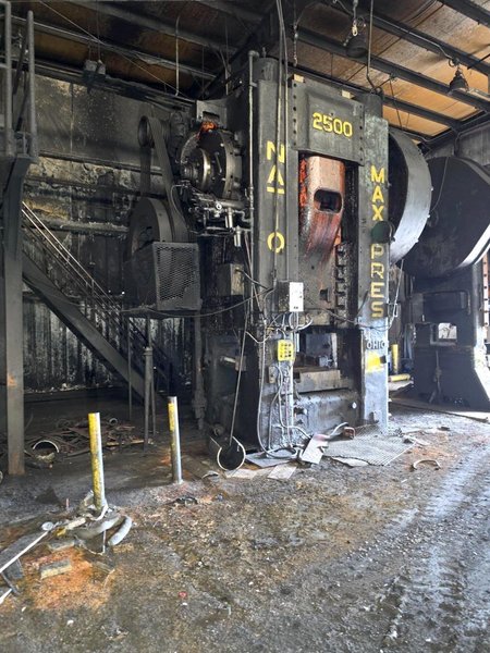 2500 TON NATIONAL MAXIPRESS FORGING PRESS. STOCK # 0758726