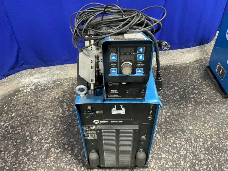 Miller  600 A Welder  - Axcess 450