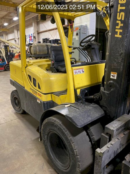 Hyster  H100FT,Price:  $52,250,Type:  Class 5 - I.C.E. Pneumatic,Year: 2012