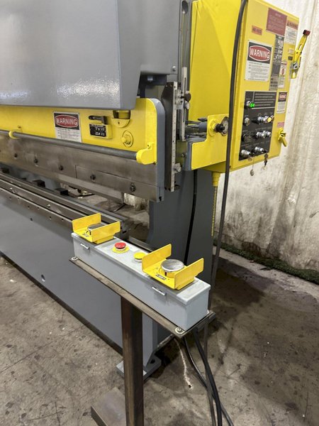 55 TON X 8' PACIFIC HYDRAULIC PRESS BRAKE: STOCK #76972