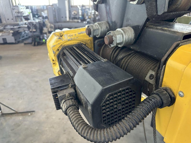 1 TON R&amp;M SPACEMASTER OVERHEAD HOIST. STOCK # 0421623