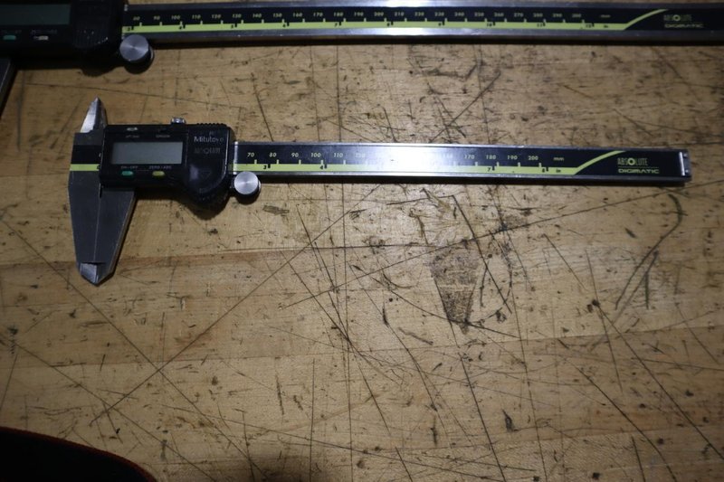 Mitutoyo Absolute Digimatic Verneer Calipers, (3) 12" (1) 8"- Auction Item