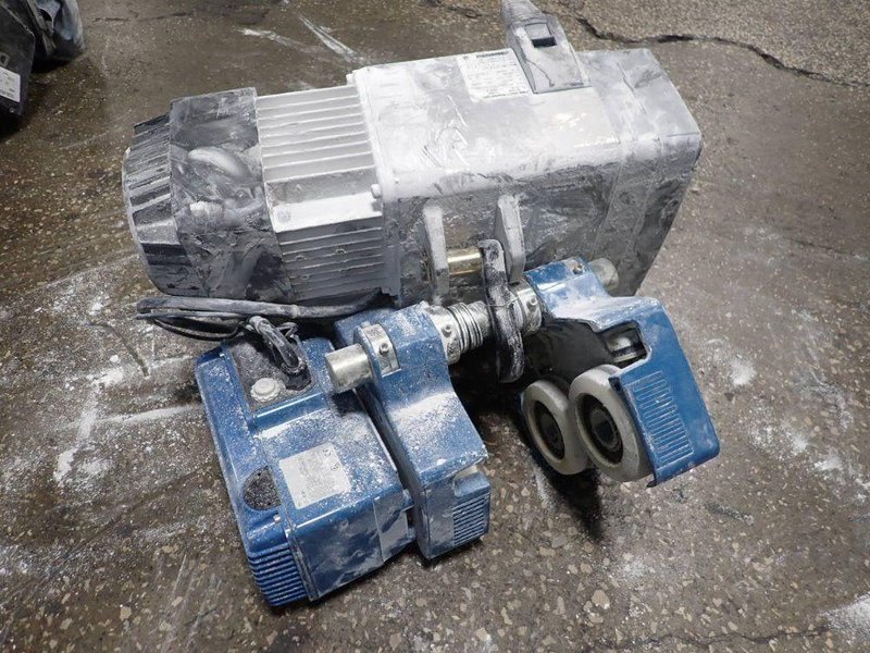 DEMAG 4400 LBS ELECTRIC CHAIN HOIST  -  DC-COM 2/1 H5