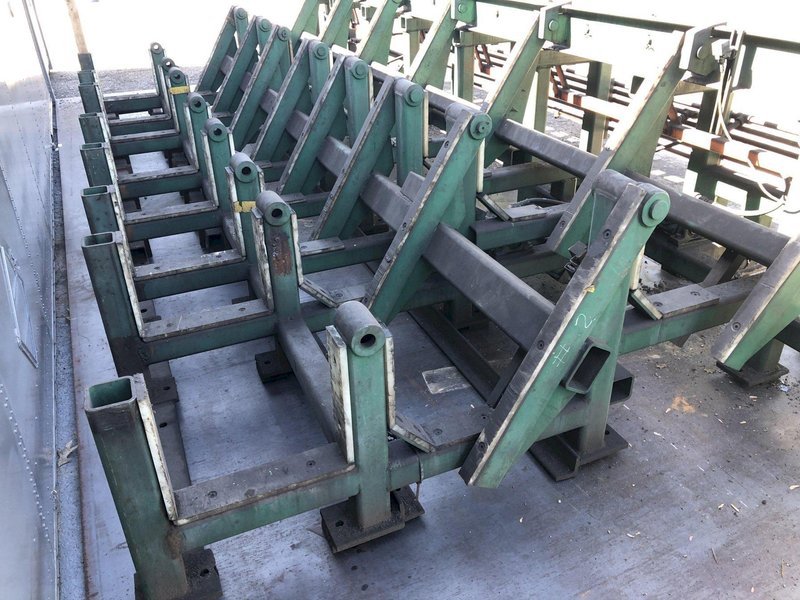 20&#039; SUTTON POWERED INFEED &amp; OUTFEED CONVEYORS / RACKS: STOCK #16743