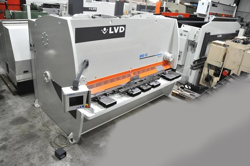 LVD MVS-TS 3100 x 20 mm CNC