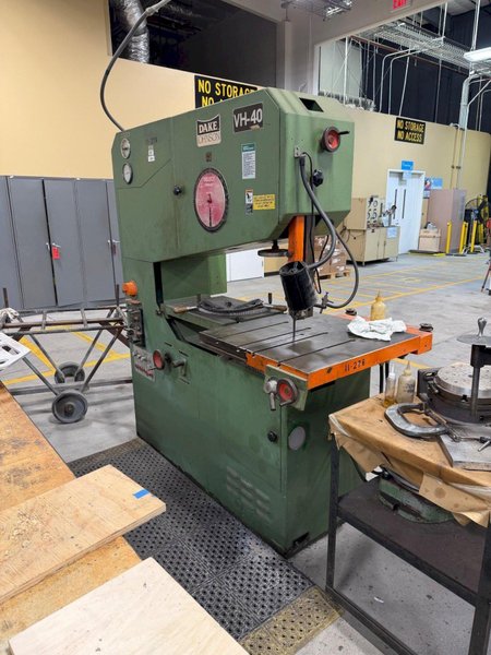 DAKE VH-40 VERTICAL BANDSAW VARIABLE SPEED WITH BLADE WELDER