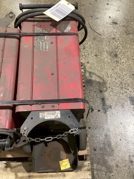 LINCOLN ELECTRIC POWER MIG 300 WELDER USED