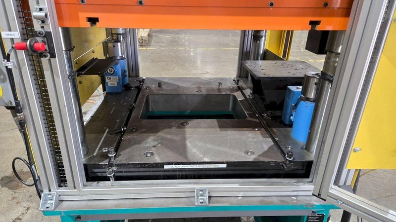 TOX PRESSOTECHNIK MAG 20 TON HYDRAULIC AIR PRESS, 2021