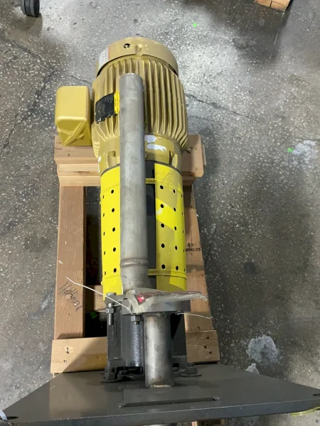 GUSHER PUMPS 7.5 HP VERTICAL END SUCTION PUMP