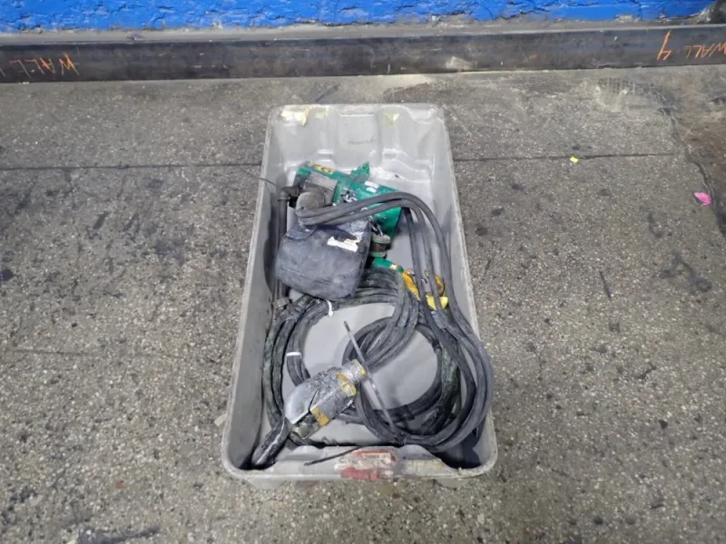 NEUHAUS 1/2 TON CHAIN HOIST  -  MINI 500