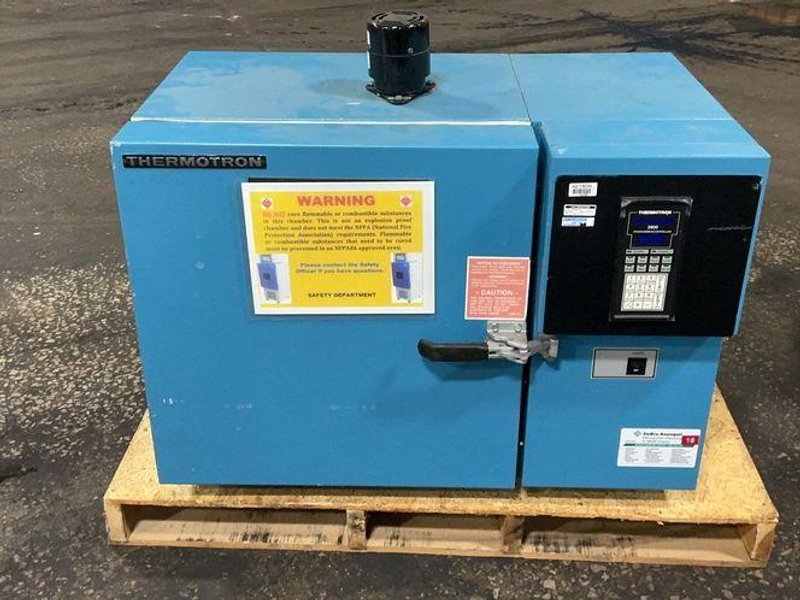 Thermotron 11" X 16" X 12.5” Environmental Chamber - S-1.2c-b