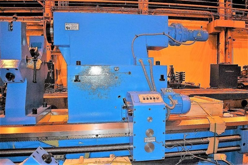 Tru Turn 80.31" x 236" Manual Lathe, Brand New