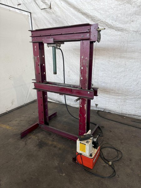 10 TON SPX H-FRAME HYDRAULIC SHOP PRESS. STOCK # 1165323