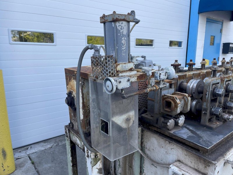 12 STAND X 1-1/2&quot; TISHKEN ROLLFORMER: STOCK #76620