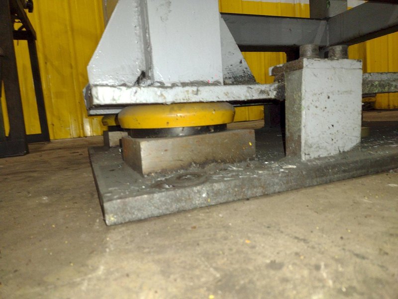 7 TON AIRAM ARDCOR PNEUMATIC 4 POST CUTOFF PRESS: YOBRO #25223