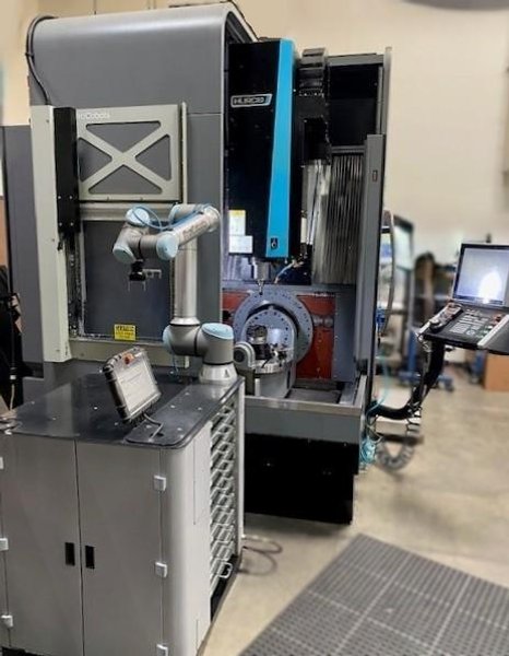 Hurco VC500i 5-Axis CNC Mill (2021) with Integrated ProCobot Robot Arm &amp; Drawer System
