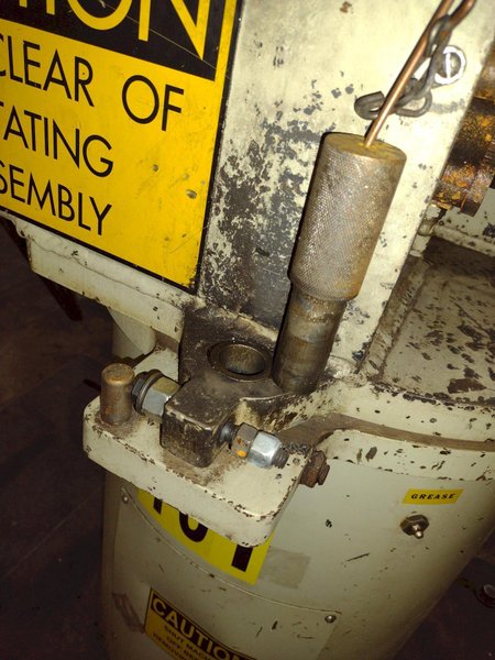 3,000 LBS C.W.P. MODEL #2.5 RD DUAL COIL REEL UNCOILER: YOBRO #25066