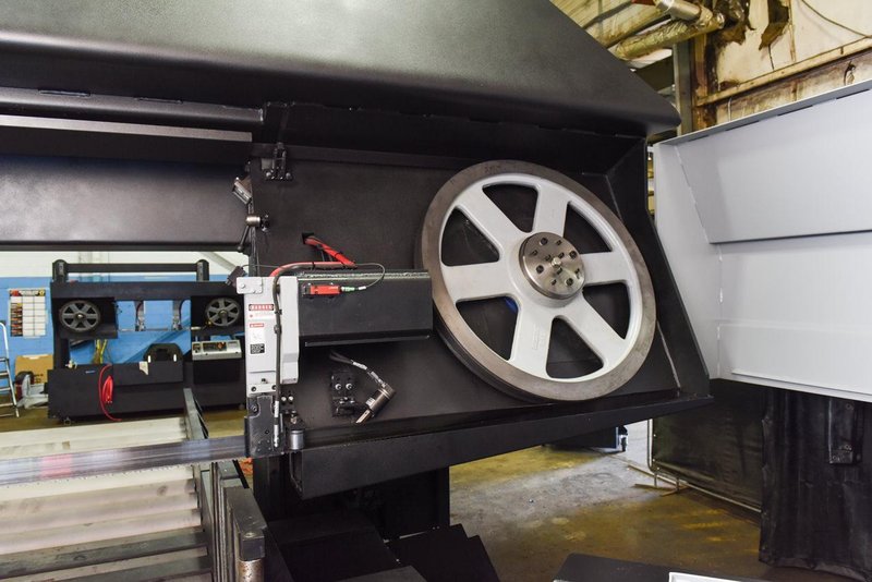 NEW 40"H x 80"W HYD-MECH H-40/80 HORIZONTAL BAND SAW