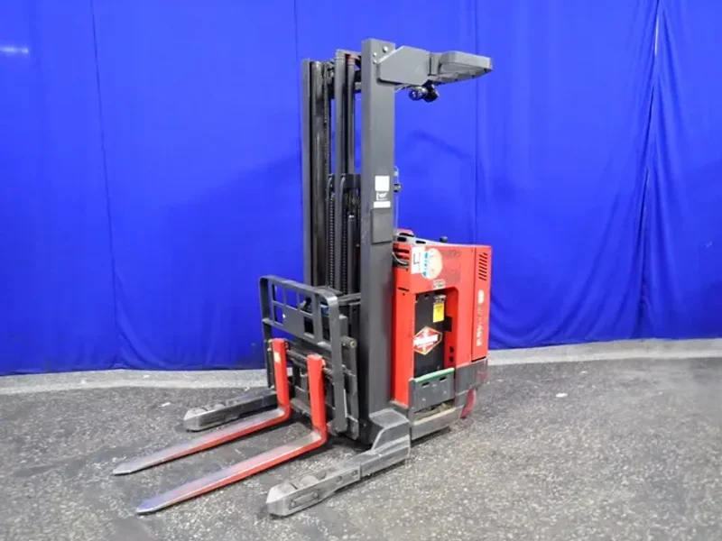 Raymond 3000 Lbs Electric Stand Up Fork Lift - Easi R30tt