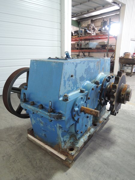 AISCO ROTARY SHAKEOUT DRUM  FOOTE-JONES GEARBOX ONLY MODEL 1903 STYLE 4, S/N 1C64182 RATED AT 69.542 TO 1, TRIPLE REDUCTION, PARALLEL SHAFT
PRICE IS LOADED ON TRUCK