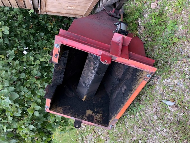 SIMPSON MODEL 2.5G BATCH MULLER S/N E187129 WITH DUST HOOD AND 75HP MOTOR