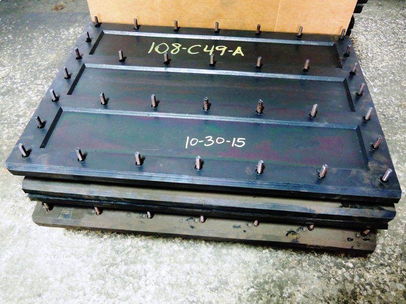 8  NEW 85B LINERS  (4) MIDDLE LINERS108C48A   (4) END LINERS 108C49A