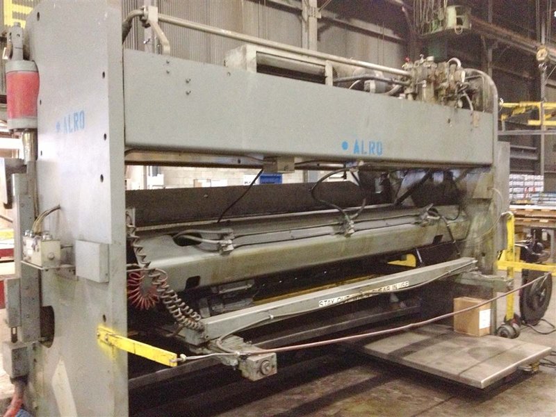 Cincinnati 12&#039; x 1/2&quot; Hydraulic Power Squaring Shear