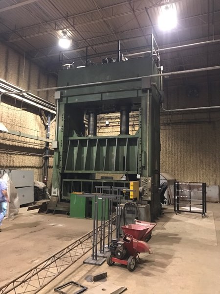 700 Ton Verson Hydraulic Press -HD-2-144T-96